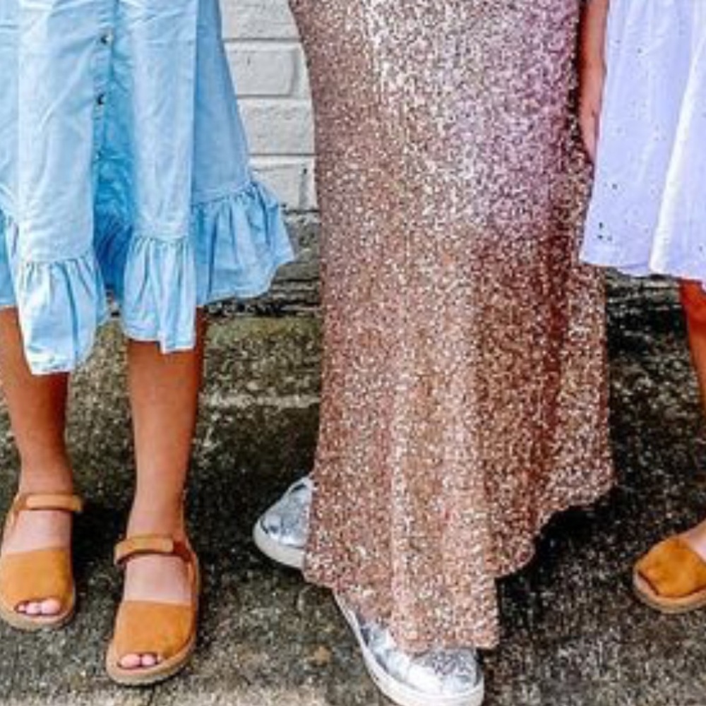 ✨SPARKLE✨ Sequins Skirt - Picture 2 of 2